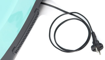 Автоматическое сматывание кабеля. Радиус уборки от одной розетки — 11 м.