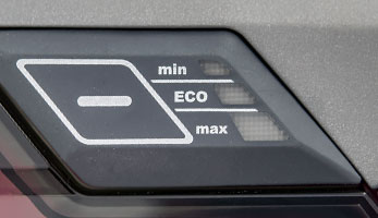 4-х ступеневий електронний регулятор потужності і пам'ять останнього режиму.