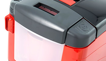 Великий зовнішній резервуар для вологого прибирання.