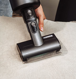 Электронасадка для мебели уничтожает клещей и аллергены